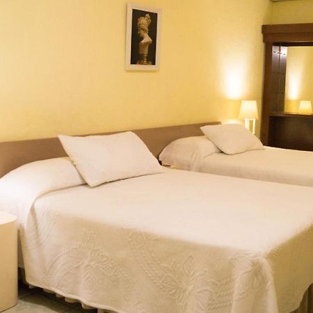 Hotel Grecia Real ซานซัลวาดอร์ ภายนอก รูปภาพ