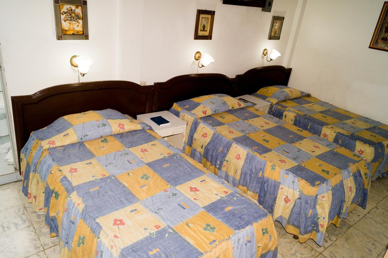 Hotel Grecia Real ซานซัลวาดอร์ ภายนอก รูปภาพ