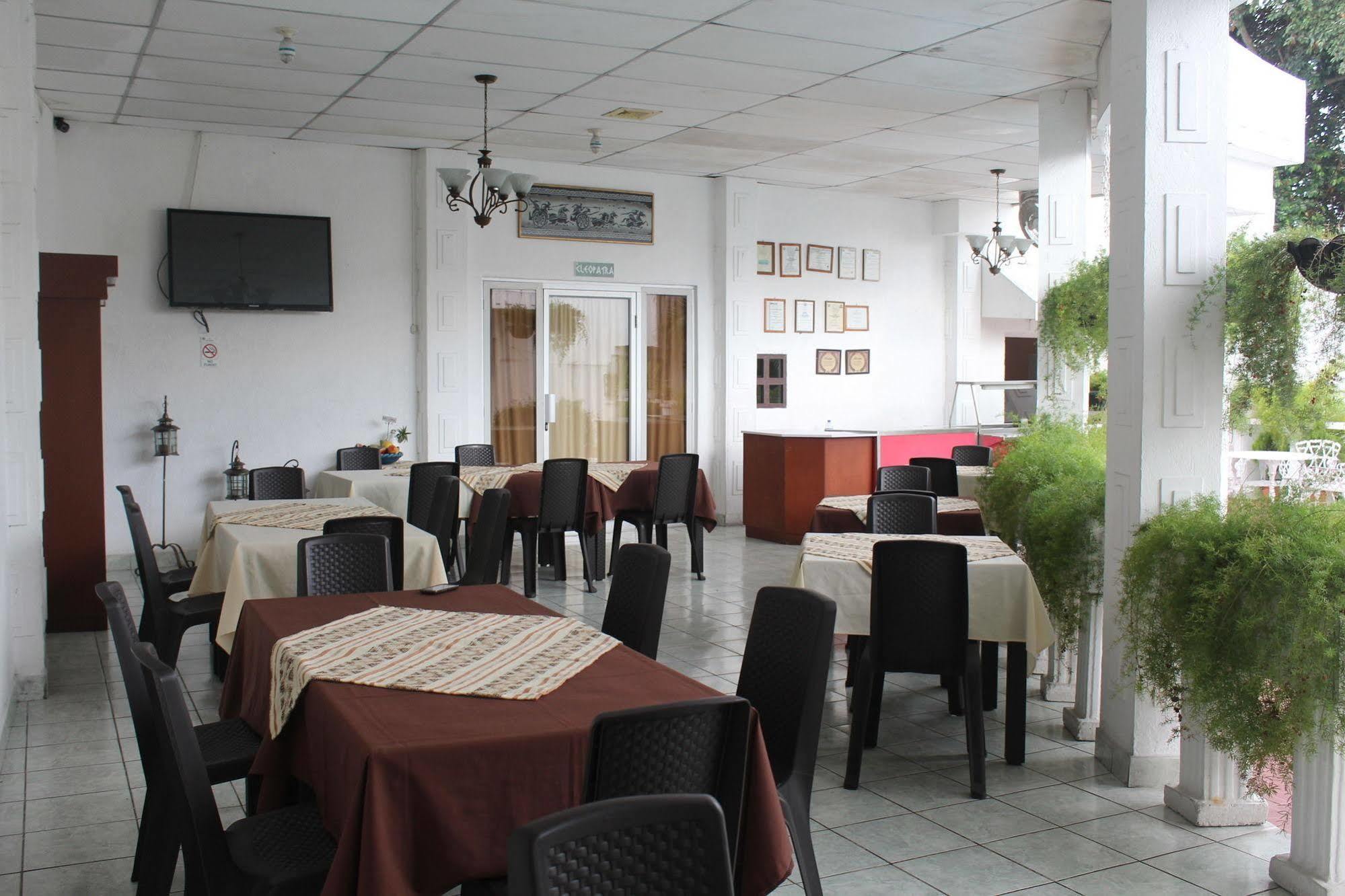 Hotel Grecia Real ซานซัลวาดอร์ ภายนอก รูปภาพ