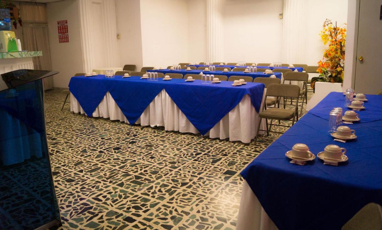 Hotel Grecia Real ซานซัลวาดอร์ ภายนอก รูปภาพ